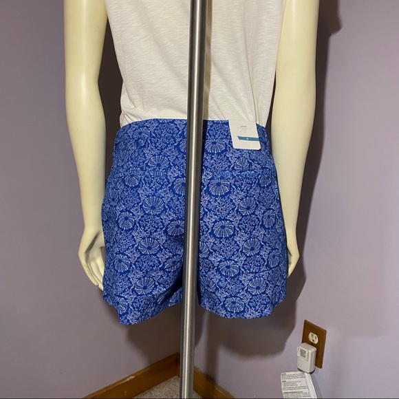 Old Navy Short Shorts - Picture 6 of 11